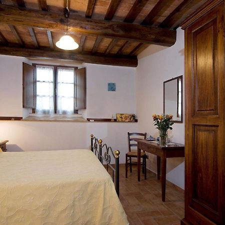 Agriturismo Fontesettimena Appartamento Rondine- Appartamento Capriolo 볼테라 외부 사진