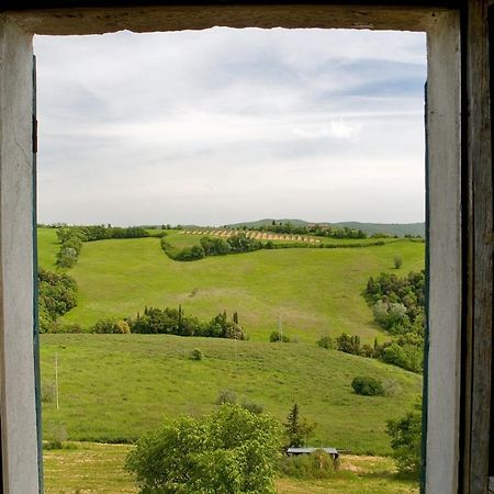 Agriturismo Fontesettimena Appartamento Rondine- Appartamento Capriolo 볼테라 외부 사진