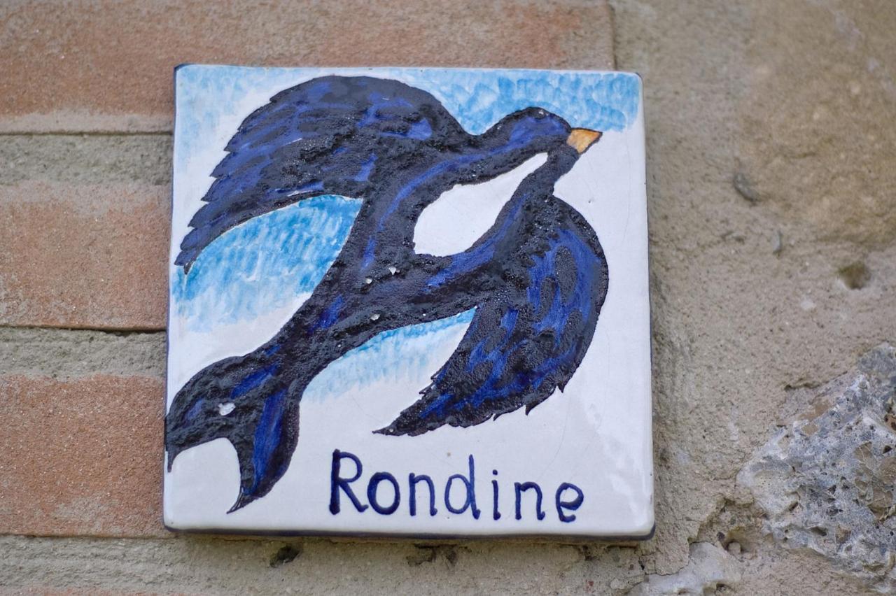 Agriturismo Fontesettimena Appartamento Rondine- Appartamento Capriolo 볼테라 외부 사진